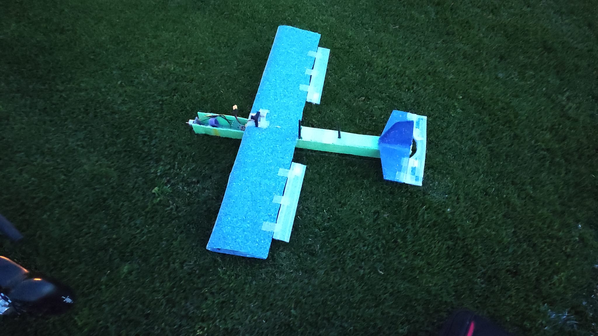 DIY RC airplane